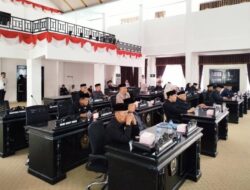 Paripurnakan Laporan Reses II, Ketua DPRD Konawe: “Kegiatan Reses Bukan Hanya Sekedar Formalitas”